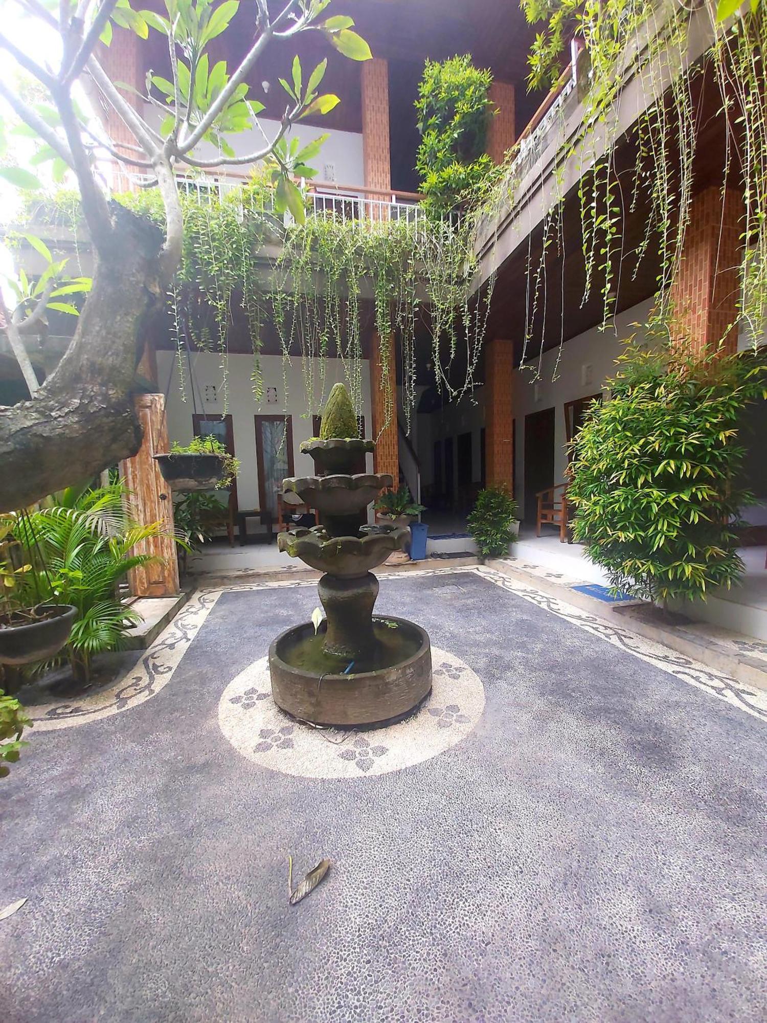 Hotel Genta House Kuta Lombok Exterior foto